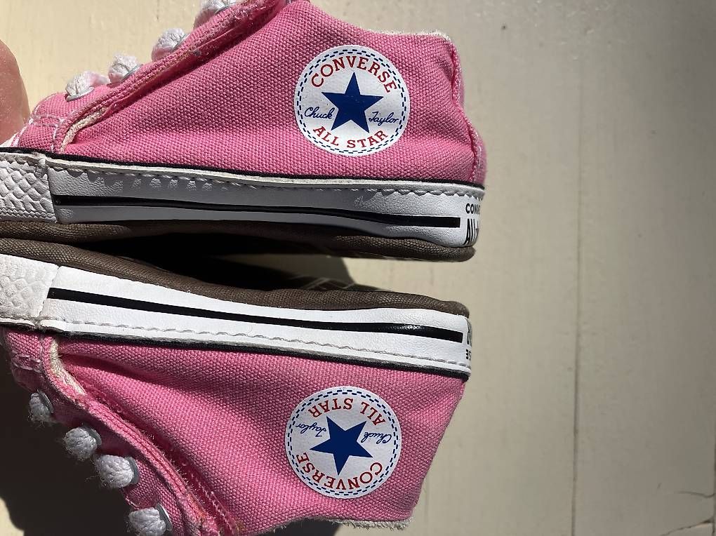 Schuhe für Jungen: Neuwertig Converse Babyschuhe – Gebraucht aus Liestal von sei_j5yn 1