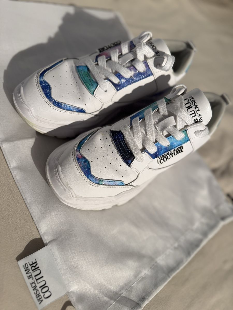 Versace Scarpe da donna: Versace Jeans Couture Sneakers – Usato da Schlieren venduto da ana_ribeiro19