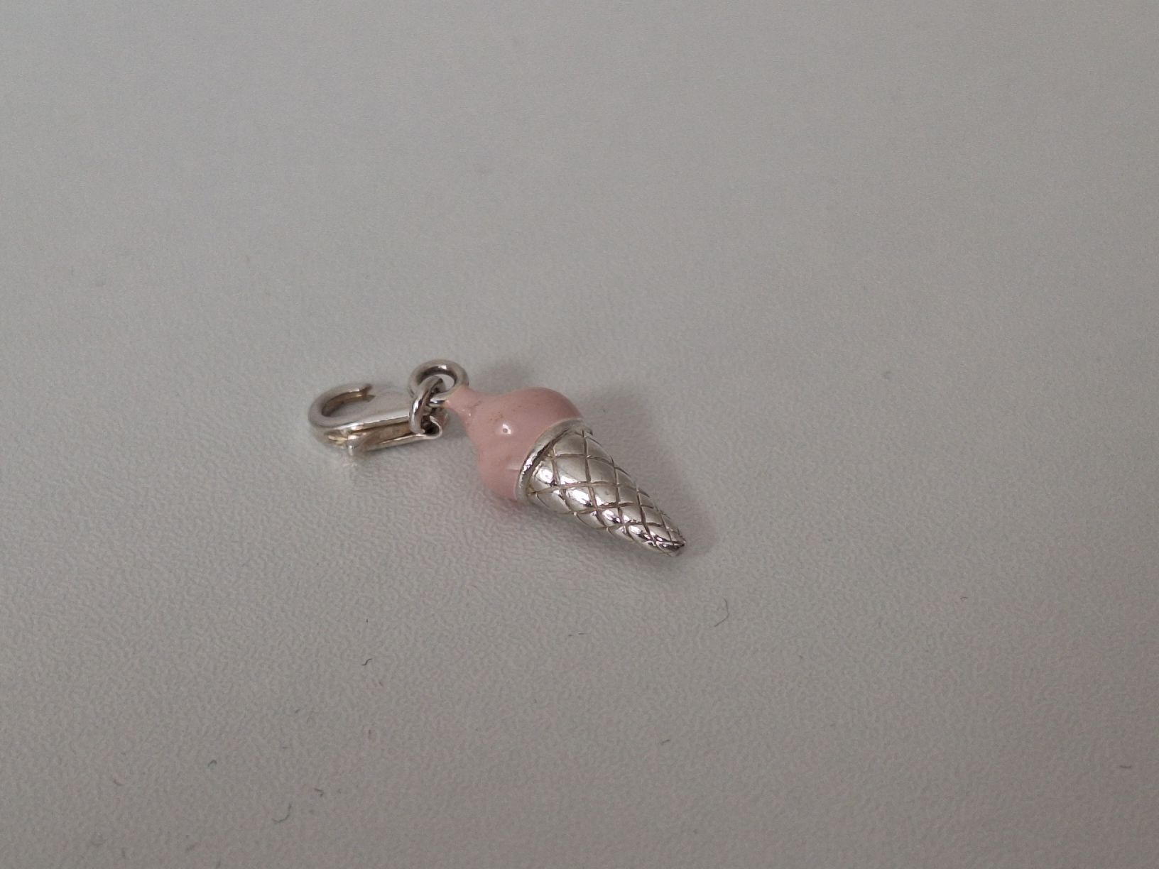 Thomas Sabo Ciondoli: Silberner Glace-Charm Anhänger (Thomas Sabo) – Usato da Lyss venduto da _misa 1