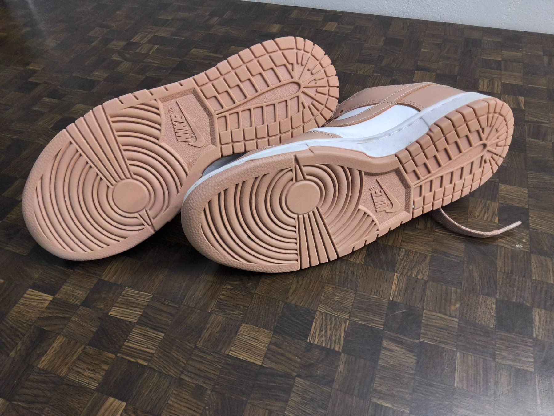 Nike Chaussures femmes: Nike Dunk Sneaker – D'occasion à Tann par ThoSchu 3