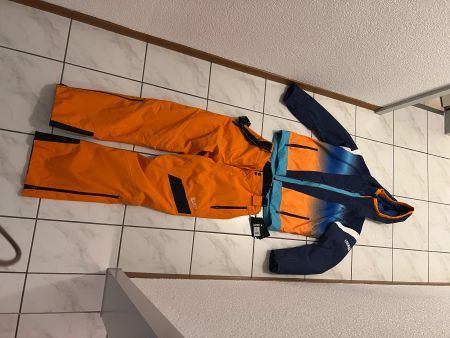 Colmar -Skijacke und Hose