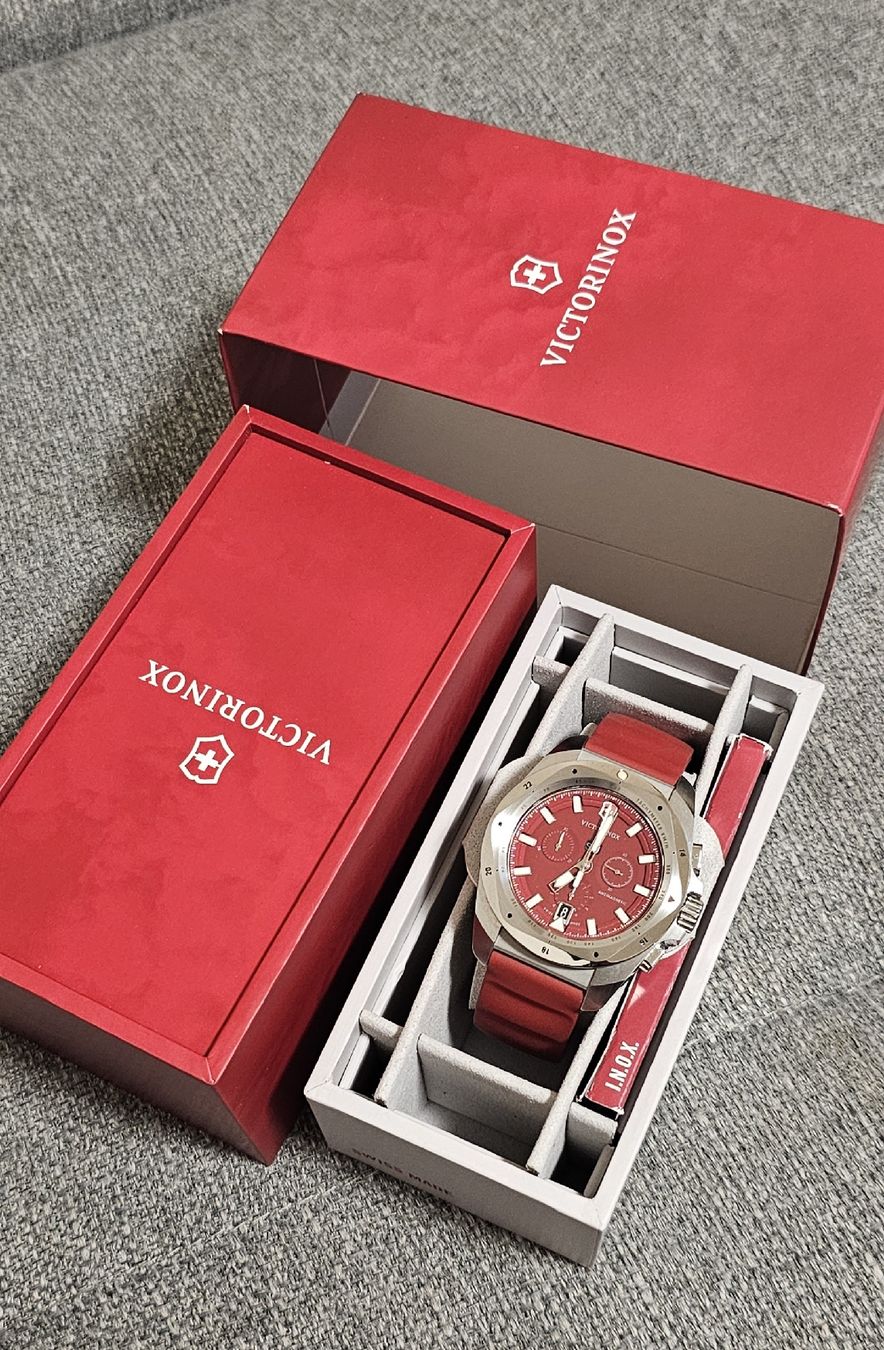 Victorinox Orologi: Victorinox I.N.O.X. – Nuovo (secondo la descrizione) da Genève venduto da Fresko01 1