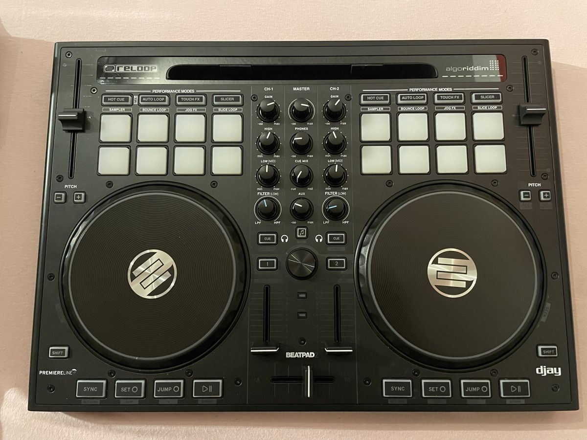 Reloop Console di mixaggio: Reloop Beatpad 2 wenig gebraucht – Usato da Kriens venduto da krientes