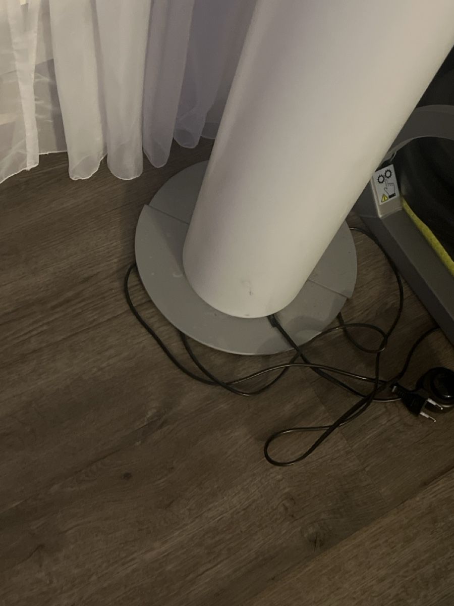 Lampade: Stehlampe zylindrisch weiss – Usato da Arnegg venduto da lala888 1
