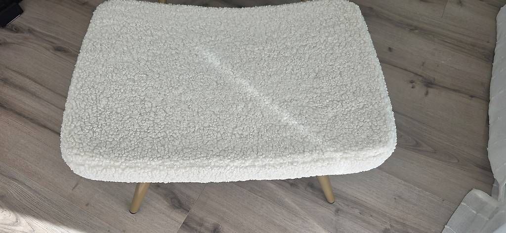 Poltrone: BOUCLÈ SESSEL mit Hocker neuwertig – Usato da Goldau venduto da Lillyhawaii 1