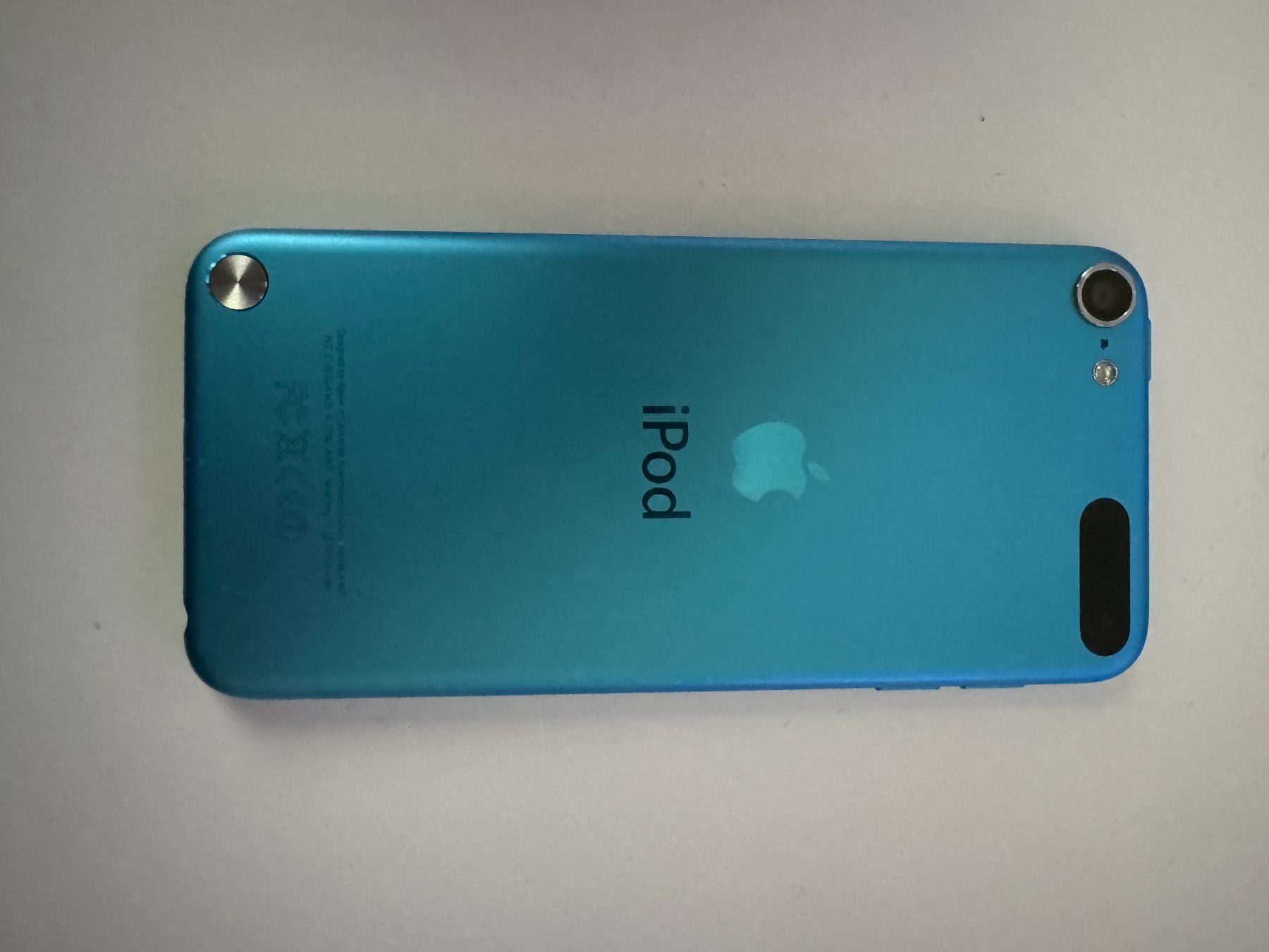 Apple Lettore multimediale portatile: iPod Touch 5 Gen – Usato da Luzern venduto da Pierruno