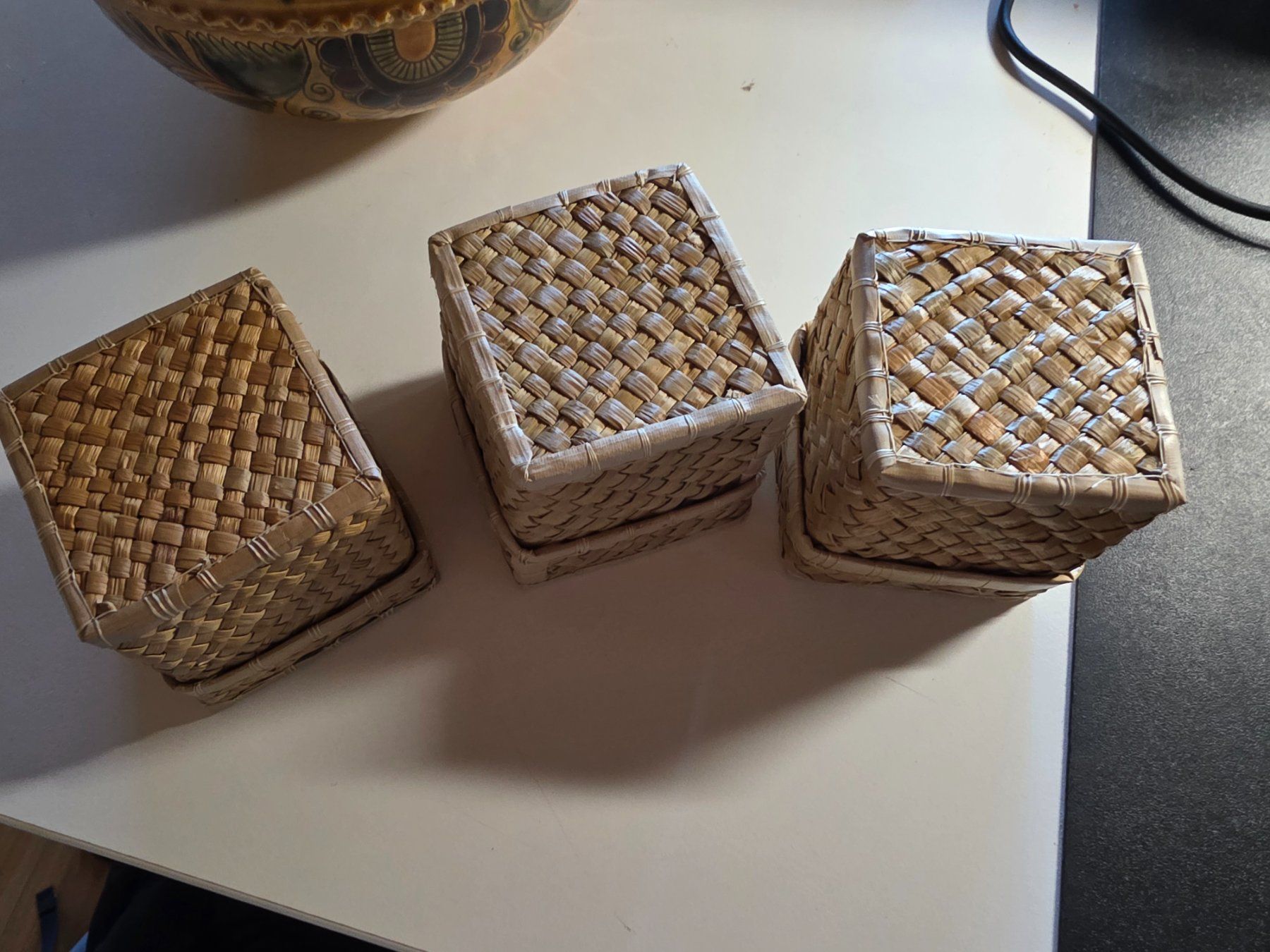 Sonstiges für Haushalt & Wohnen: 3 Bast Dosen Korb Box mit Deckel – Gebraucht aus Walterswil BE von Lonitti 3