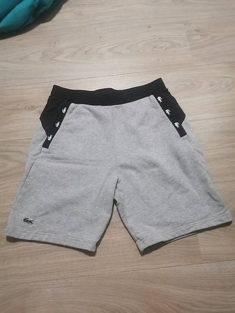 Short Lacoste taille S
