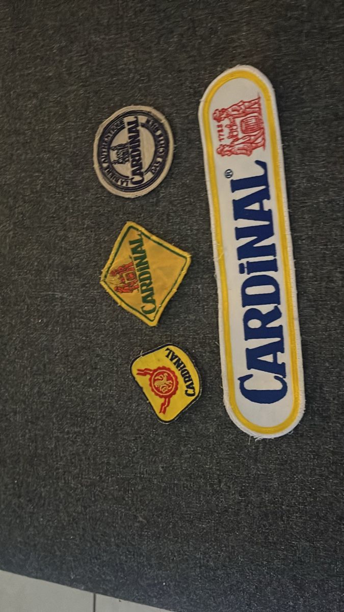 Plaquettes & Badges: Bière cardinal  – D'occasion à Neyruz FR par Martin0129