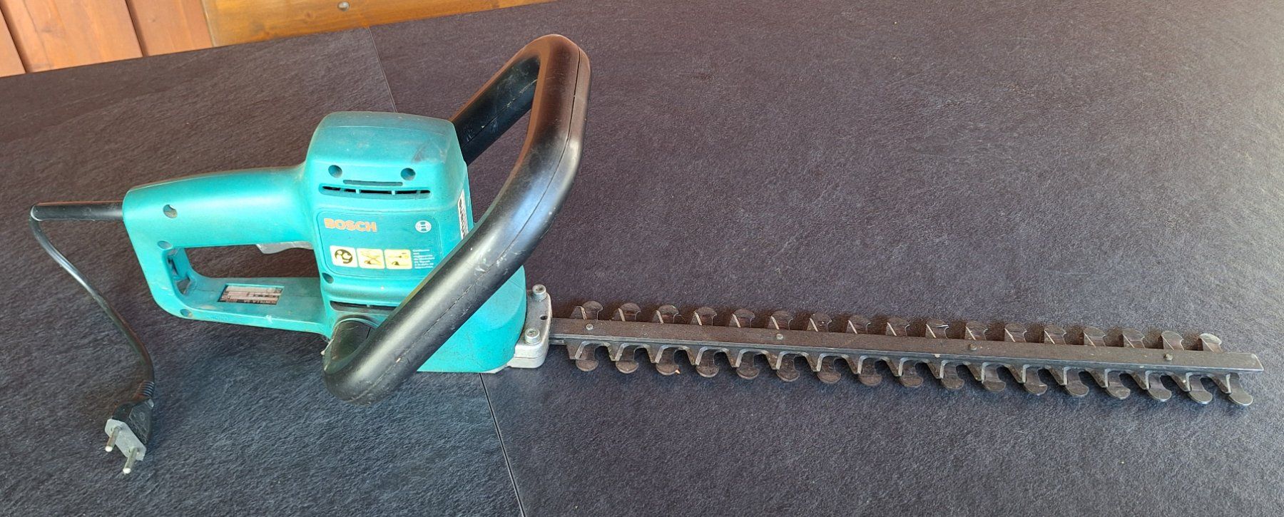 Bosch Tutti gli attrezzi: Bosch PHS 46 G Heckenschere – Usato da Wettingen venduto da Egro2 3