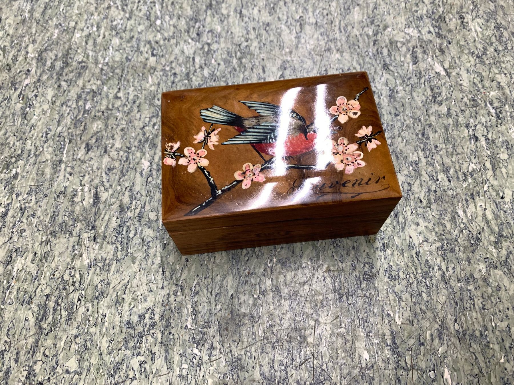 Coffrets à bijoux: Holzschatulle mit Vogelmotiv, Schmuckkästchen – D'occasion à Rickenbach SZ par Frickler