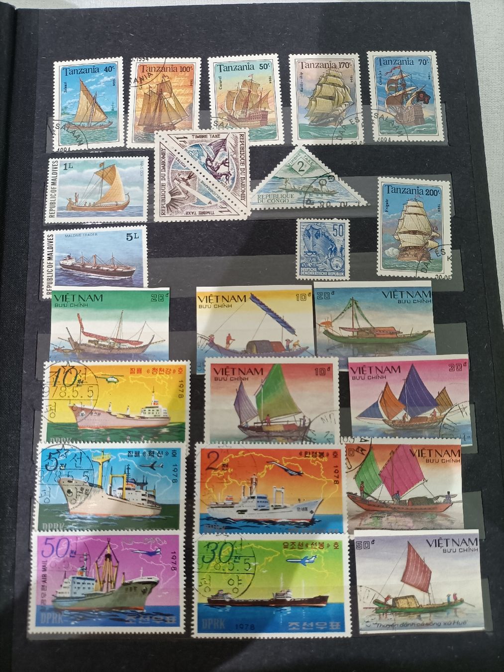 Alben: Album bis zu 552 Briefmarken – Gebraucht aus Münchwilen TG von jon_9rl5 5