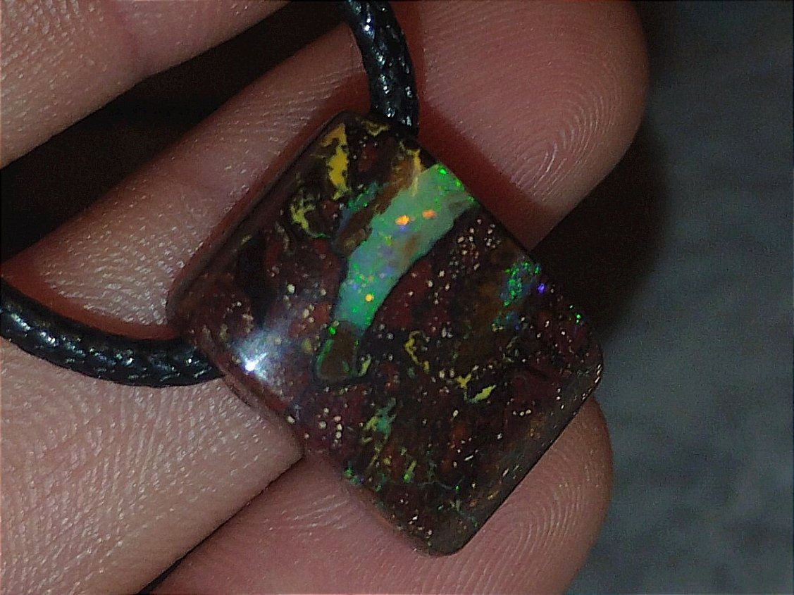Pietre preziose: Natürlicher Australischer Boulder Opal Anhänger – Usato da Uerkheim venduto da Winwinner 5