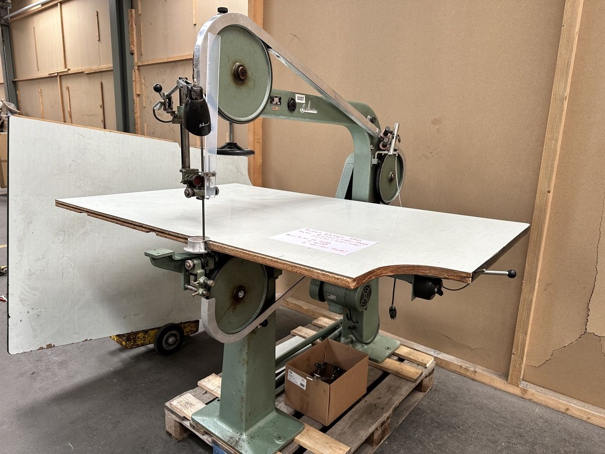 Tutte le macchine: Bullmer Stoffschneidmaschine – Usato da Nebikon venduto da schnischna80 1