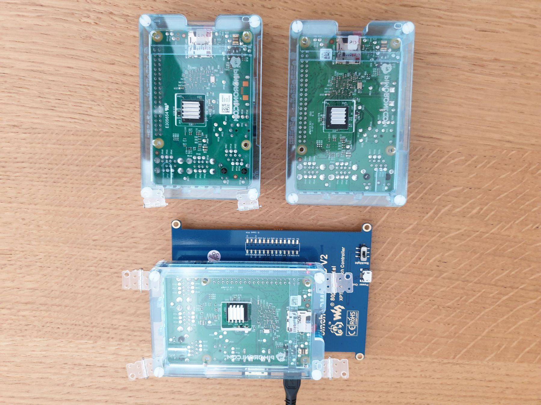 Raspberry Pi PCs: 3 x raspberry PI model 2 mit diversem Zubehör – D'occasion à Ohmstal par p-51d 4