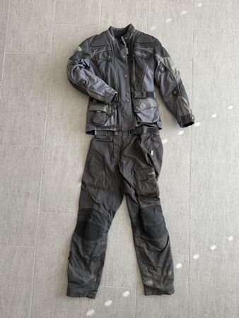 Motorradkleidung