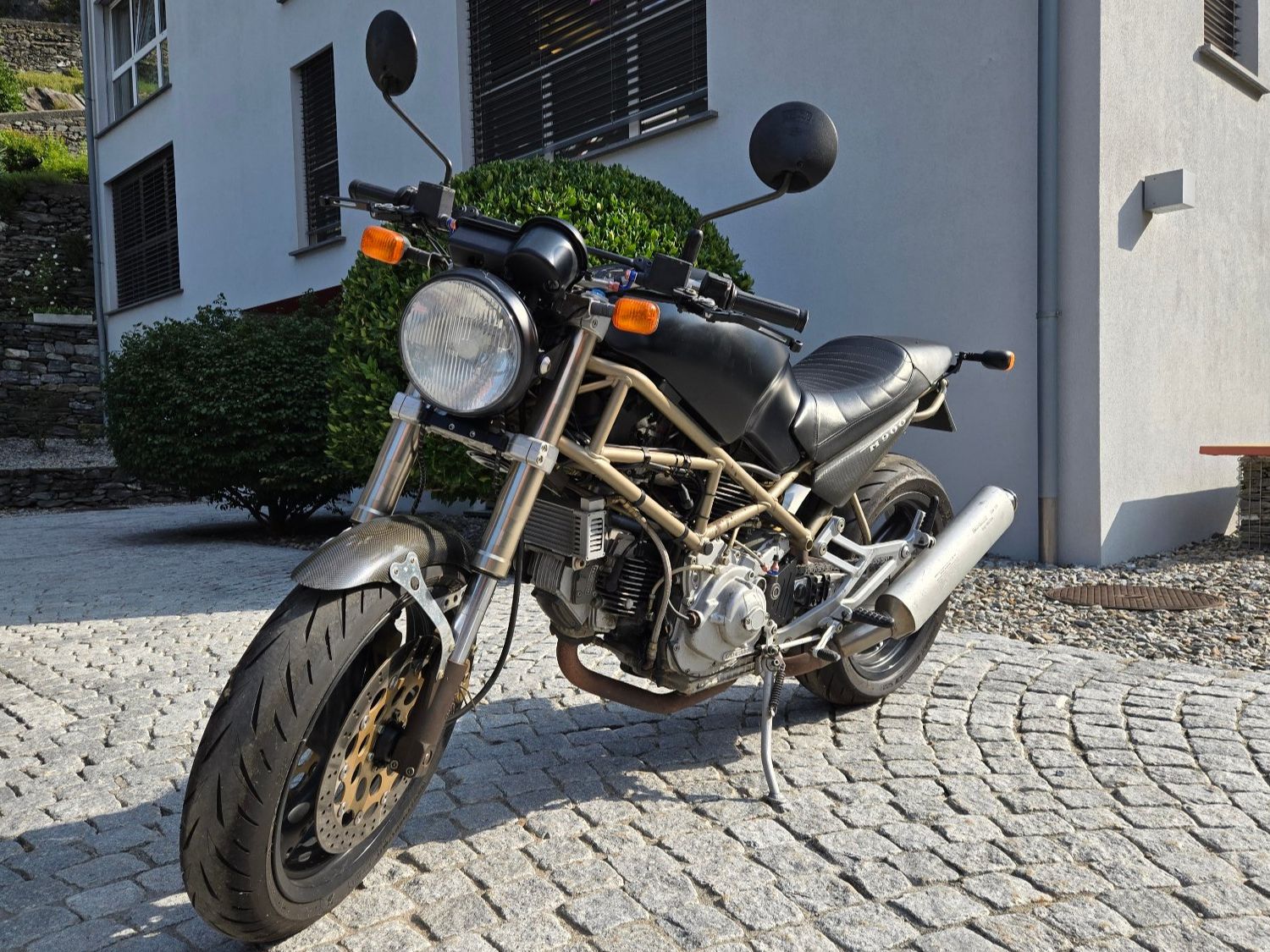 Ducati Strasse: Ducati Monster 900 – Gebraucht aus Grimisuat von Irie 7