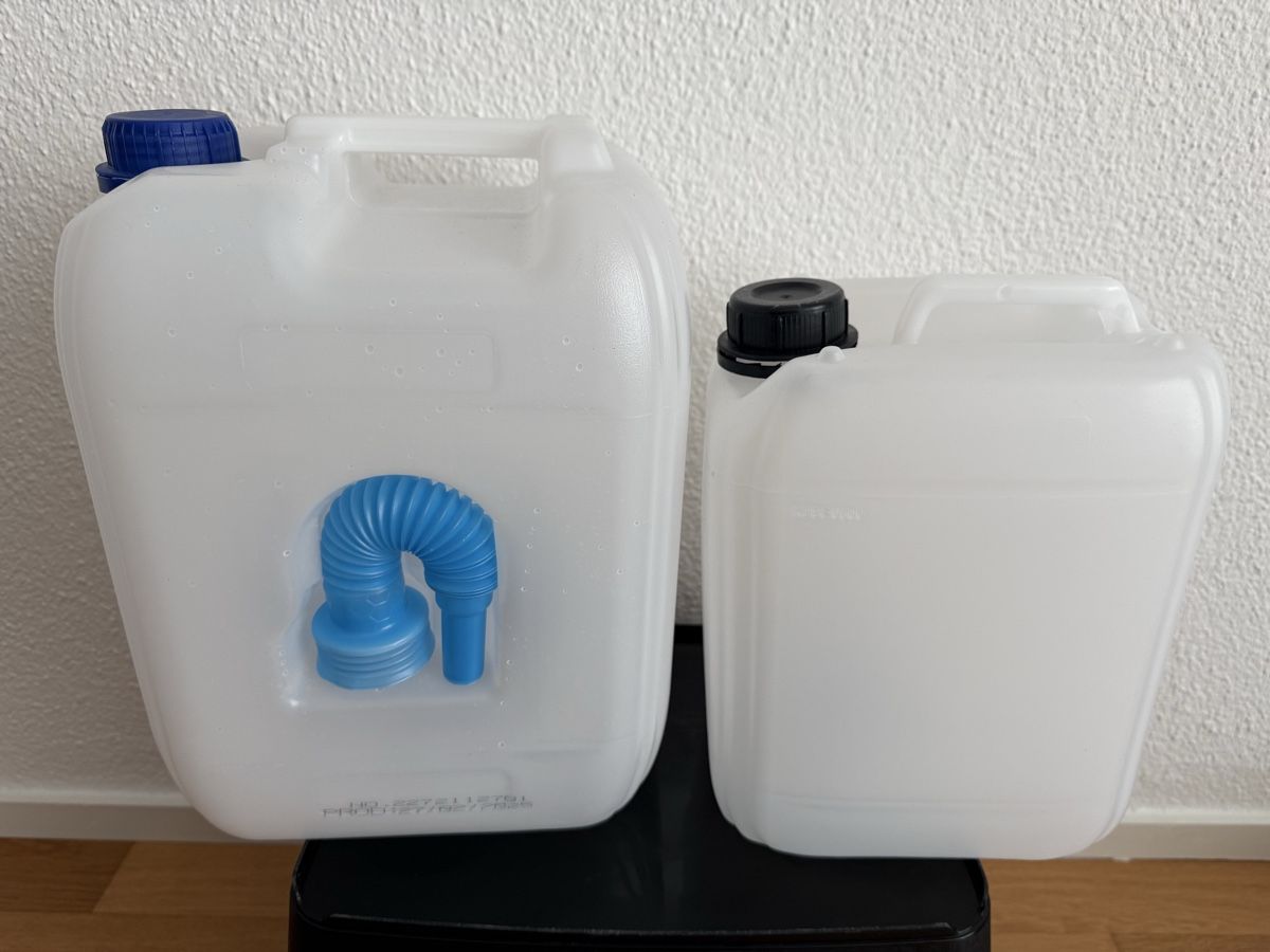 Accessori per altri veicoli: 2 Kanister à 10L & 5L – Nuovo (secondo la descrizione) da Rorschacherberg venduto da drdupor 2