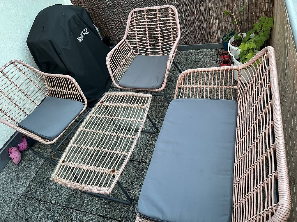 Set de table et chaises: Gartenmöbel-Set zu verkaufen – D'occasion à Merlischachen par hsy_f58t 2