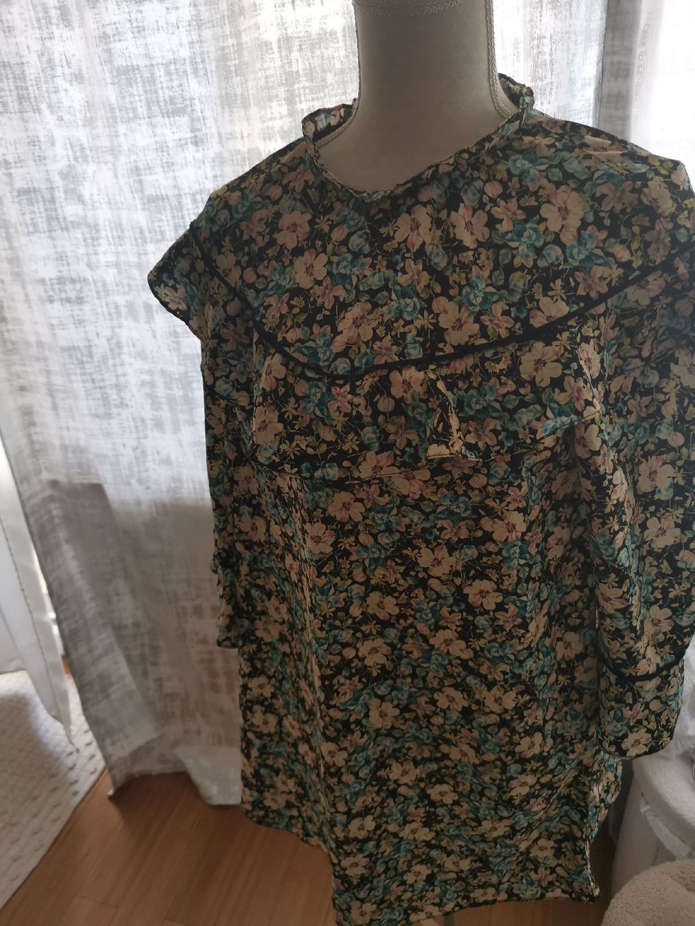 Vestiti: Robe zara floral – Nuovo (secondo la descrizione) da Brügg BE venduto da Angel2300