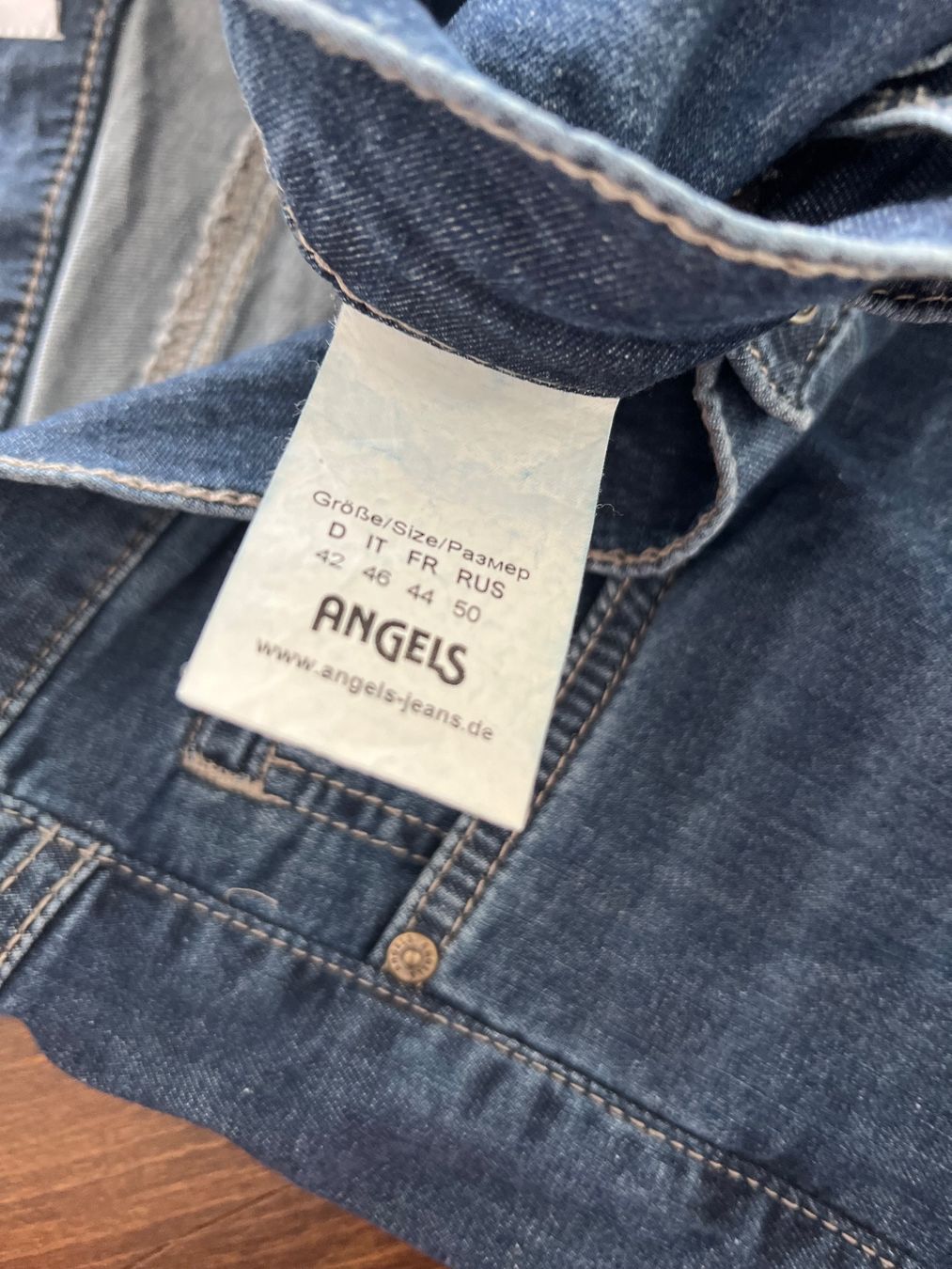 Angels Jeans: Damen Jeans Shorts Angels Gr. 42 – Usato da Ebmatingen venduto da Mistelu 2