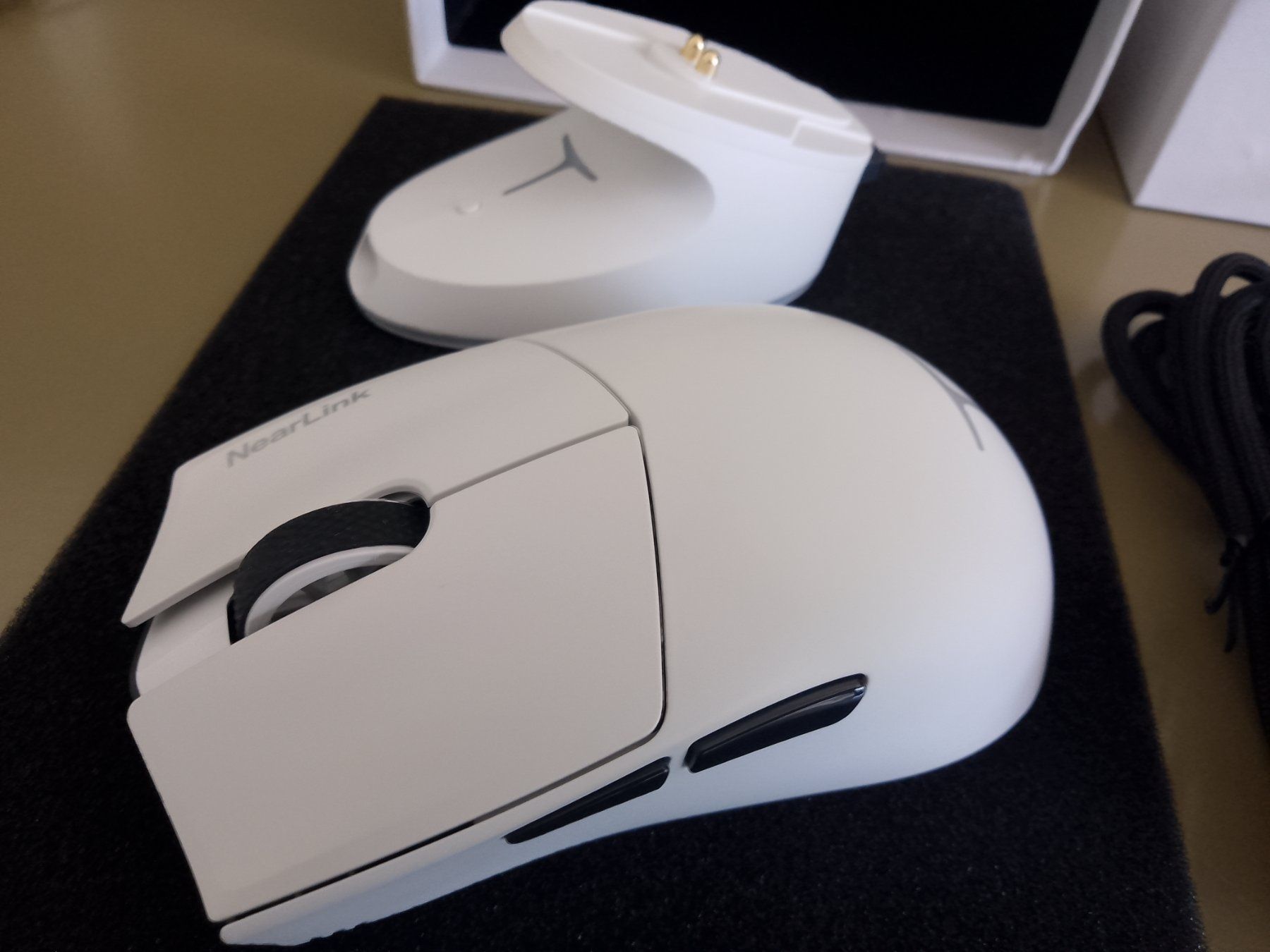 Mouse: Thunderobot ML9 Mini Wireless Gaming Mouse (mit Ladestation) – Nuovo (secondo la descrizione) da Jona venduto da Stack 4