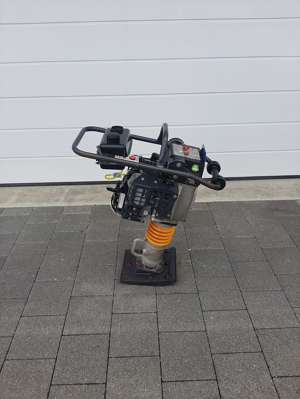 Wacker Neuson Alle Maschinen: Grabenstampfer Rammer Bomag Honda – Gebraucht aus Rain von Kleinmoto