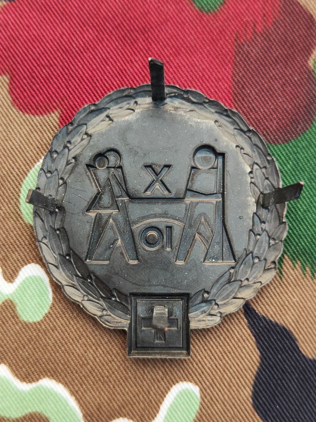 Placchette & Badge: Béretemblem Territorialbrigade 10, Variante 2, neuwertig – Usato da Bauma venduto da SwissMilitaria 1