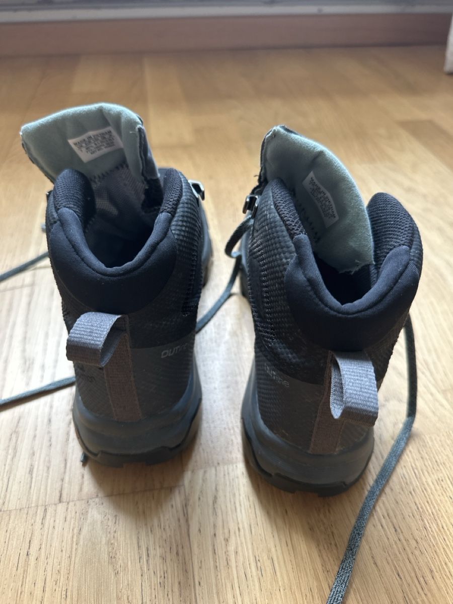 Damenschuhe: Salomon Wanderschuhe schwarz Größe Size 40.5 – Gebraucht aus Zürich von kat_v6xx 1