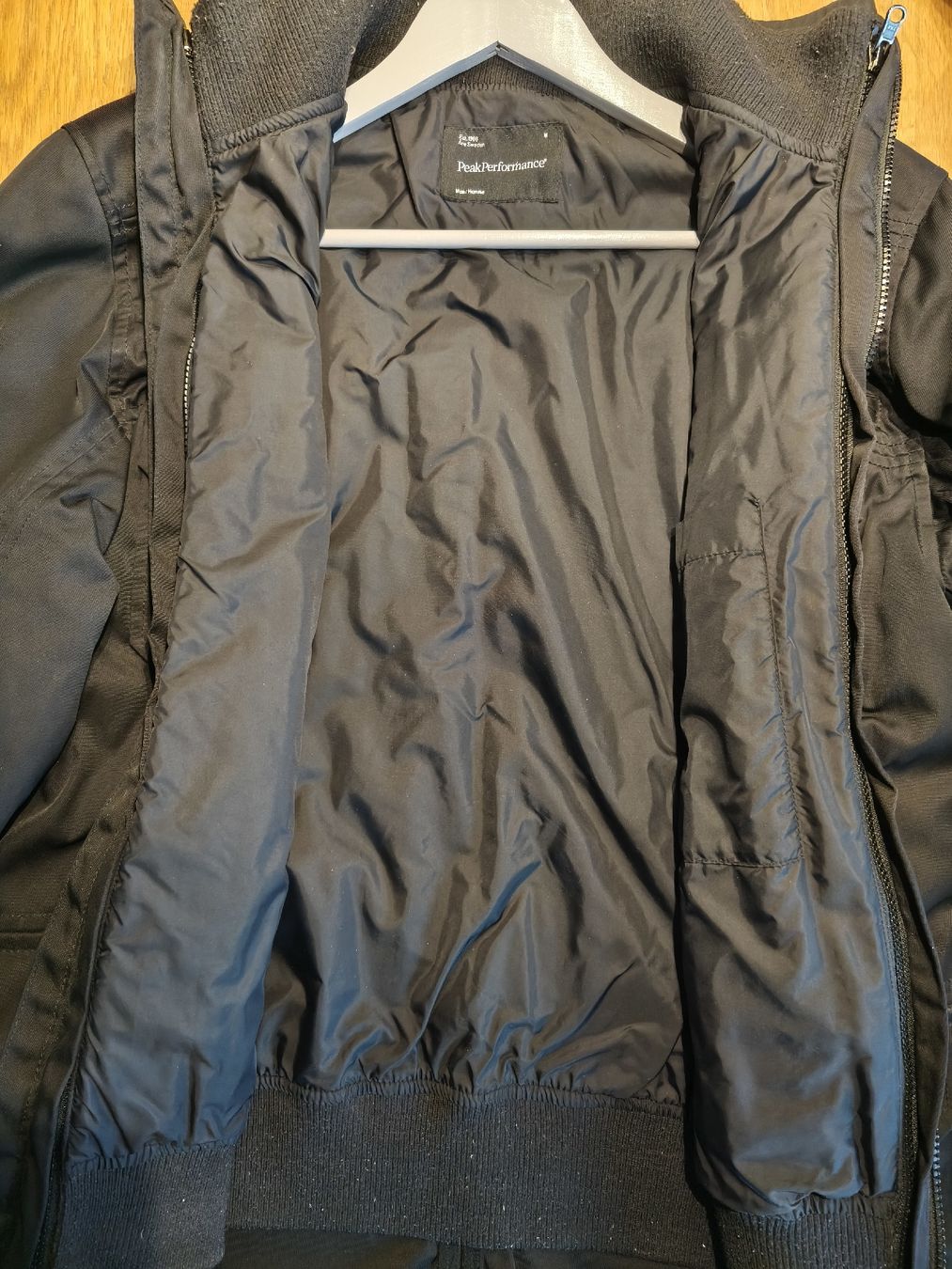 Peak Performance Jacken: Peak Performance Men's Winter Jacket – Gebraucht aus Zürich von Crowsfeet 4