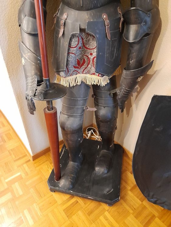 Schöne Ritterrüstung 1,90cm | Kaufen auf Ricardo
