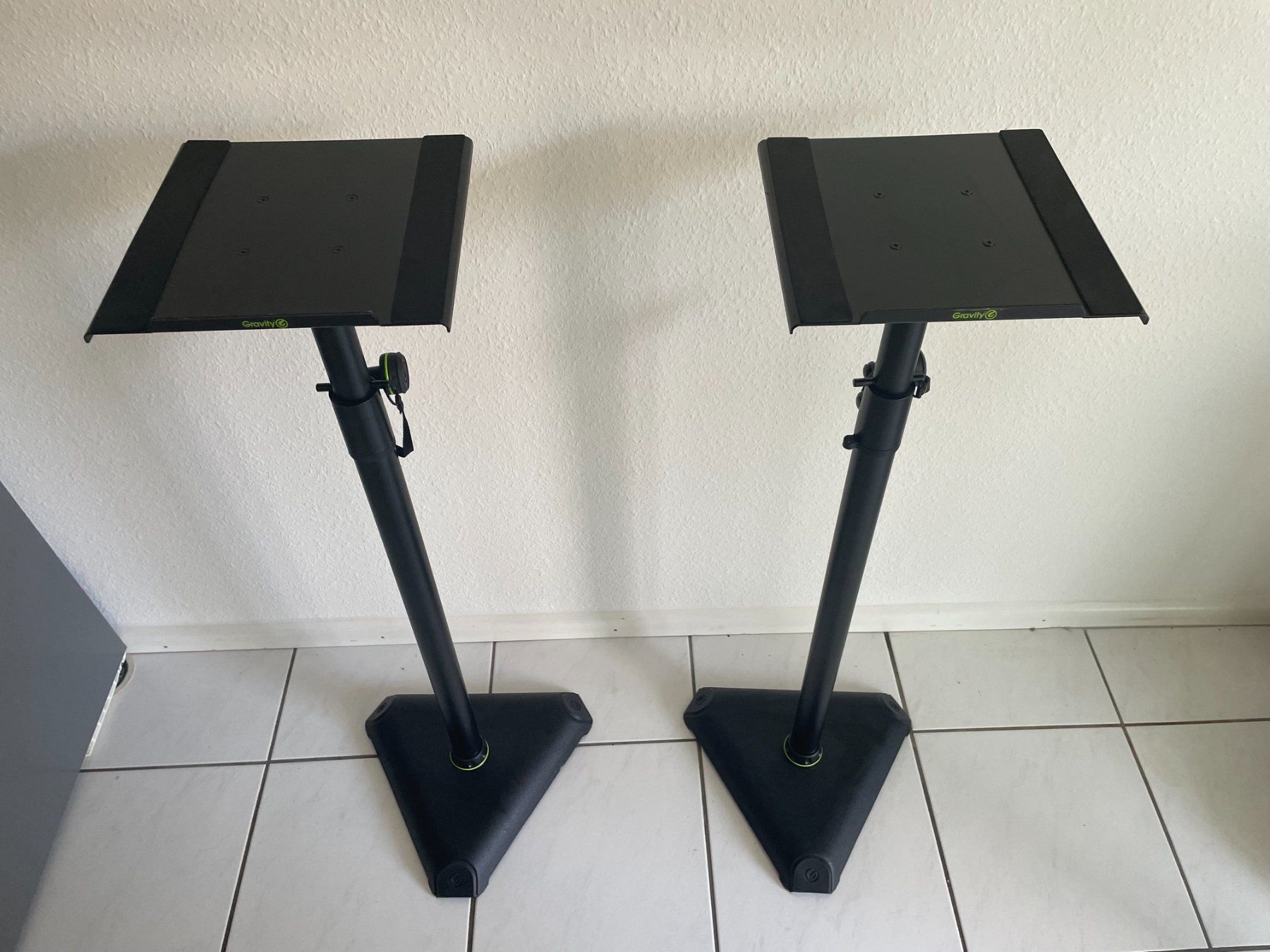 Supporti a parete: Gravity SP 3202 Studiomonitor Ständer – Usato da Basel venduto da tho_h69d 3