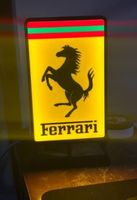 Lampe lightbox décoration Ferrari 2