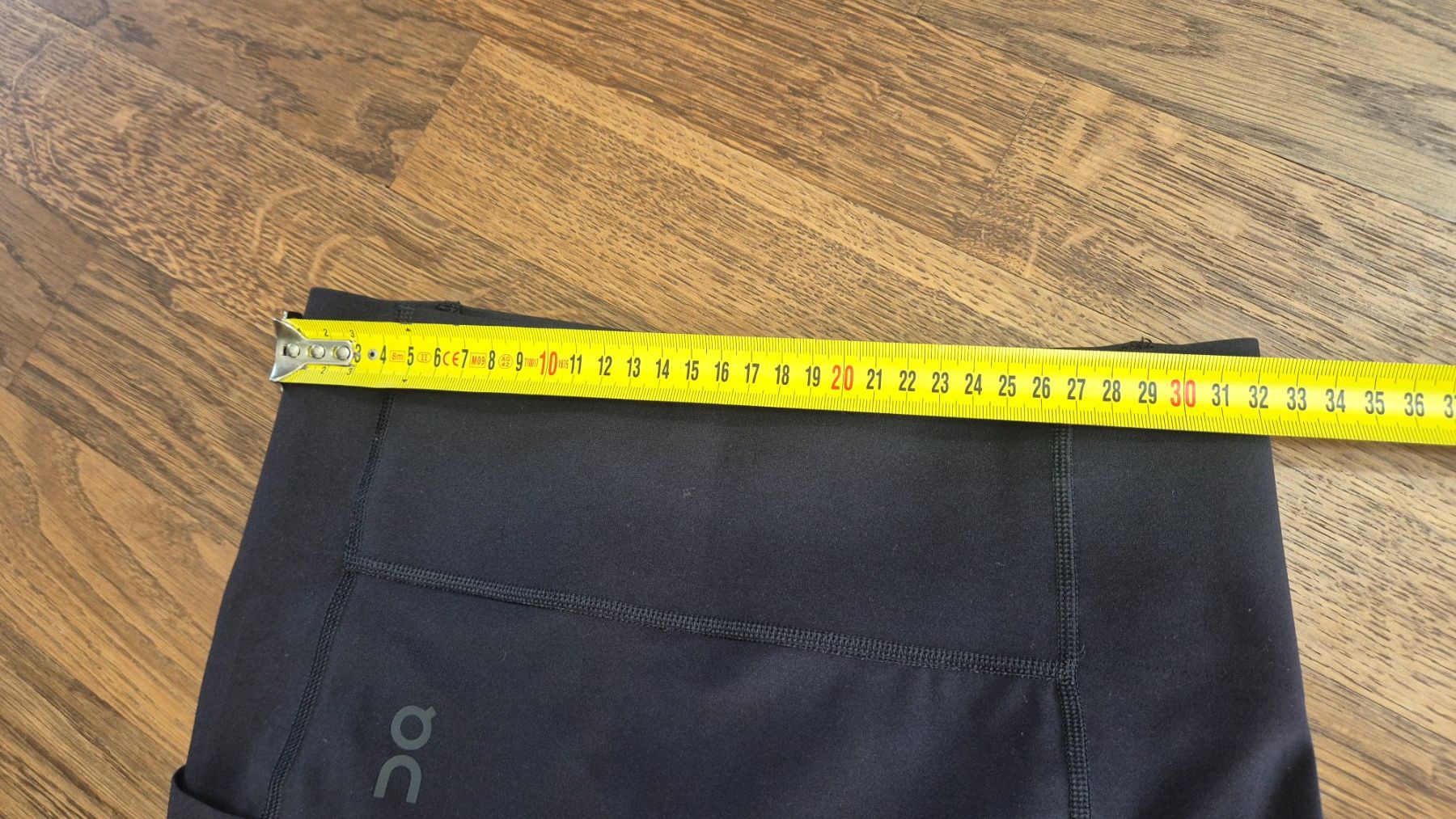 Leggings: Black On running leggings size S – Gebraucht aus Zürich von monadiederich 6