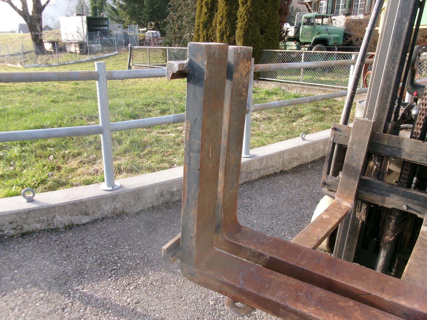 Chariots à fourches & chariots élévateur: Staplergabel - Stapler -Bagger - Radlader - Lift – D'occasion à Eschenbach SG par GM-29 2
