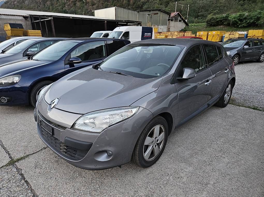 Automobili: RENAULT MEGANE OCCASIONE  – Usato da Biasca venduto da autolowcost