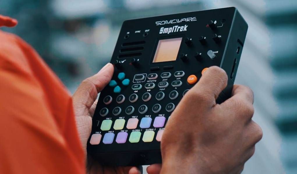 Strumenti musicali: Sonicware SmplTrek Neu! – Usato da Winterthur venduto da photoholic