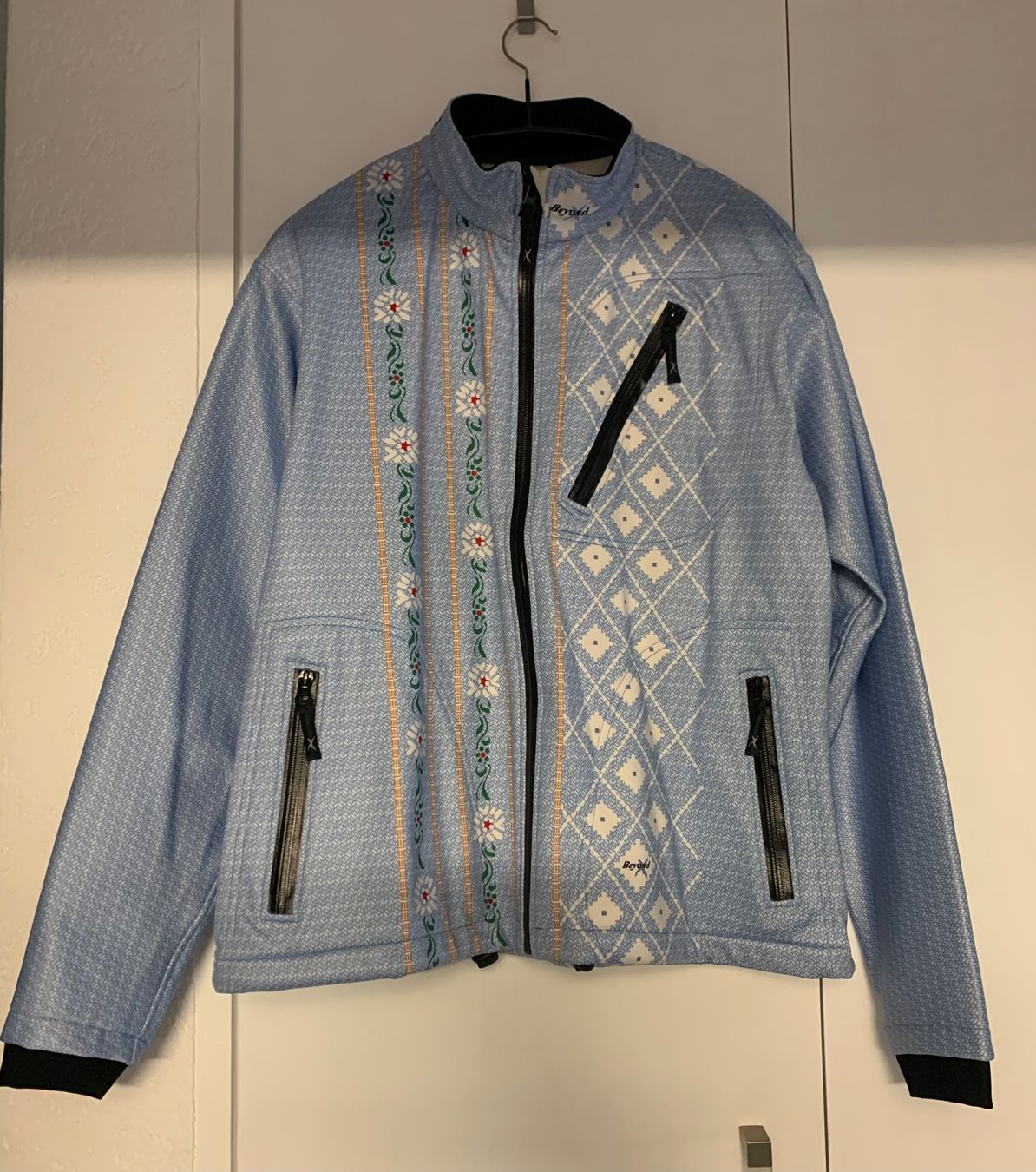 Giacche: Original Beyond Softshell Jacke mit Folklore Muster Gr. L – Nuovo (secondo la descrizione) da Rikon im Tösstal venduto da Spellbinder