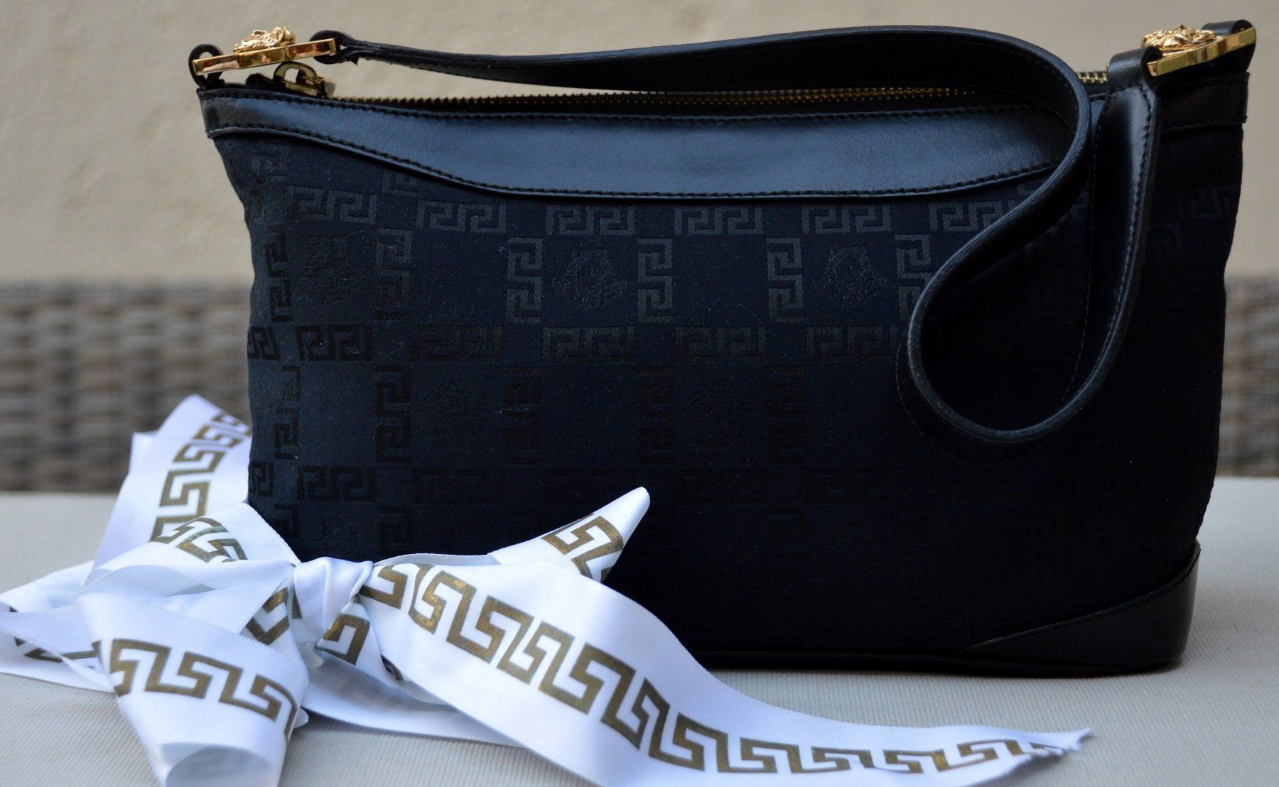 Versace Borse da donna: Tasche VERSACE Méduse Sac – Usato da Collonges venduto da Auganien