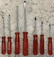 Schraubenzieher Set Schlitz 1-4 +3 Kreuz Cr-V  + 3 Zangen
