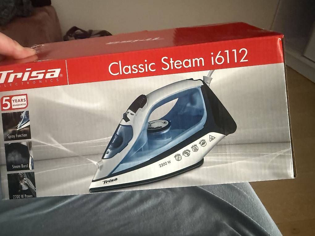 Trisa Ferri da stiro: Bügeleisen NEU – Nuovo e nell'imballaggio originale da Gossau SG venduto da sop_8dsp 1