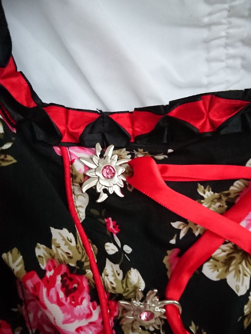 Vestiti: Damen Kleid Dirndl von Janina Gr. 34 – Usato da Hallau venduto da CHACLA 2