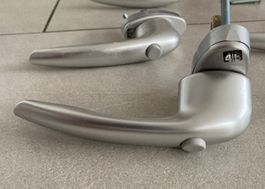 9x Fenstergriffe schliessbar, top Zustand, Silber