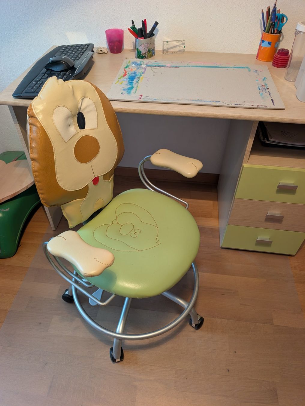 Conforama Bureaux: Kinder Schreibtisch – D'occasion à Zürich par dan_9m9f 2