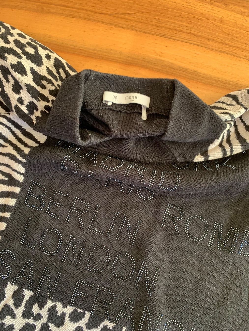 Monari Pullover & Sweatshirts: MONARI trendiger Winter-Pullover mit Städte-Namen Gr. 34/36 – Gebraucht aus Meiringen von Stuffandmore 4