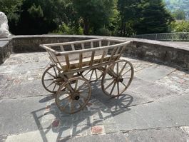 Antiker Leiterwagen aus Holz