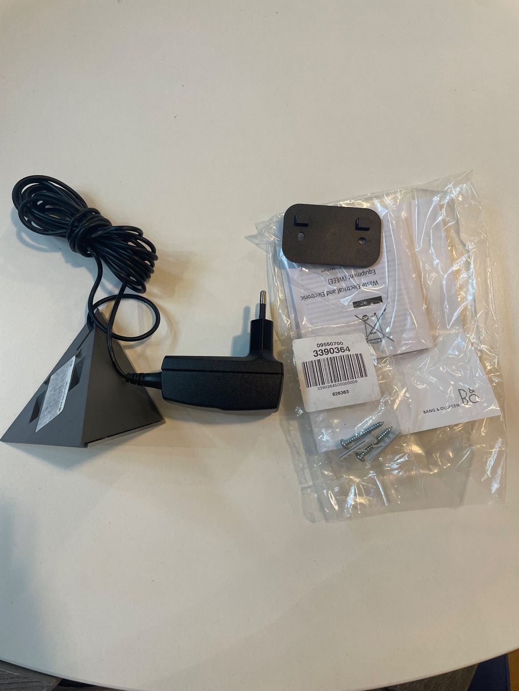 Bang & Olufsen Caricabatterie: Wall Charger BeoCom 6000 – Nuovo e nell'imballaggio originale da Sion venduto da Bang-OlufsenSion 3
