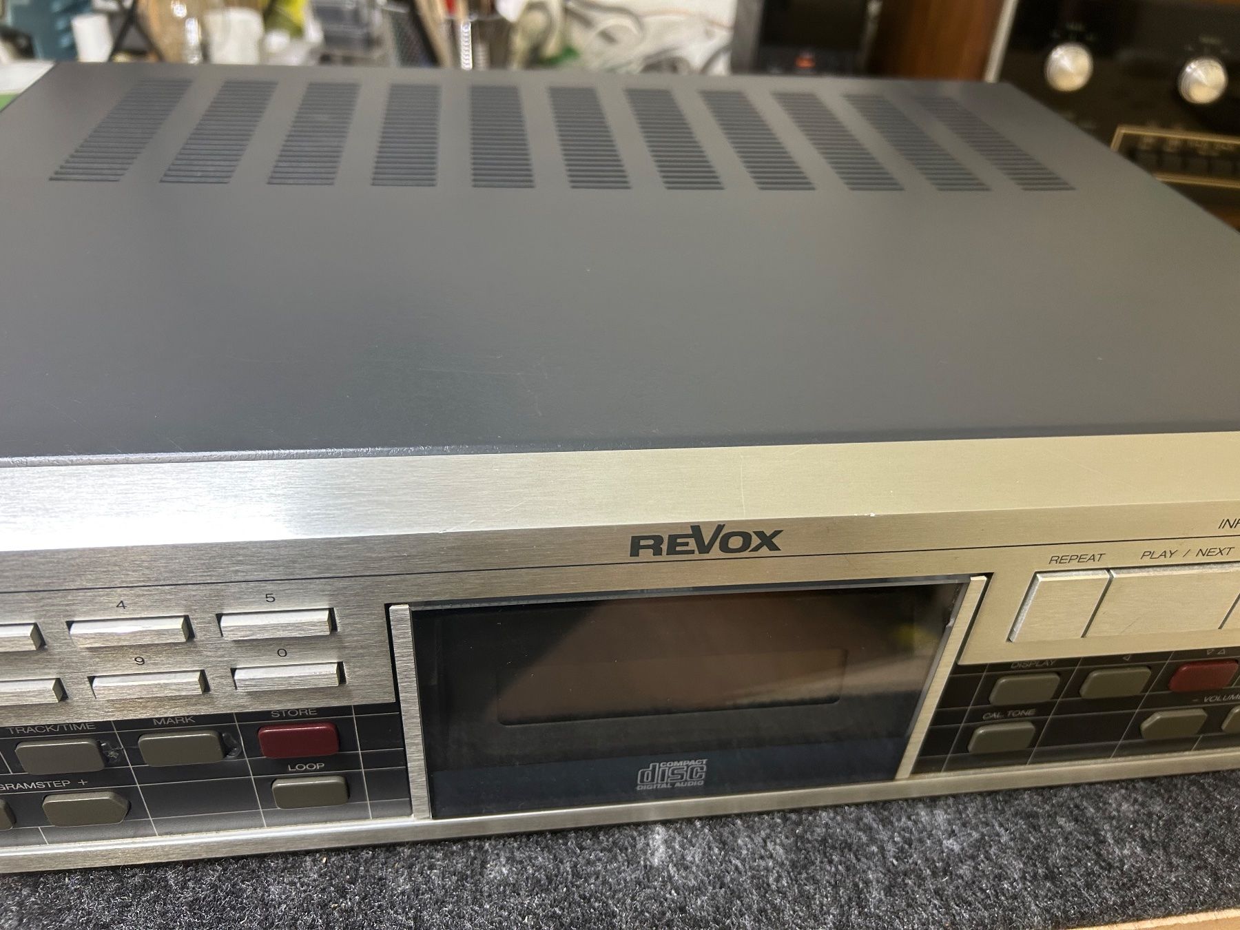 Revox Audio- & Mediensysteme: Revox B225 – Defekt aus Baar von AAT5 1
