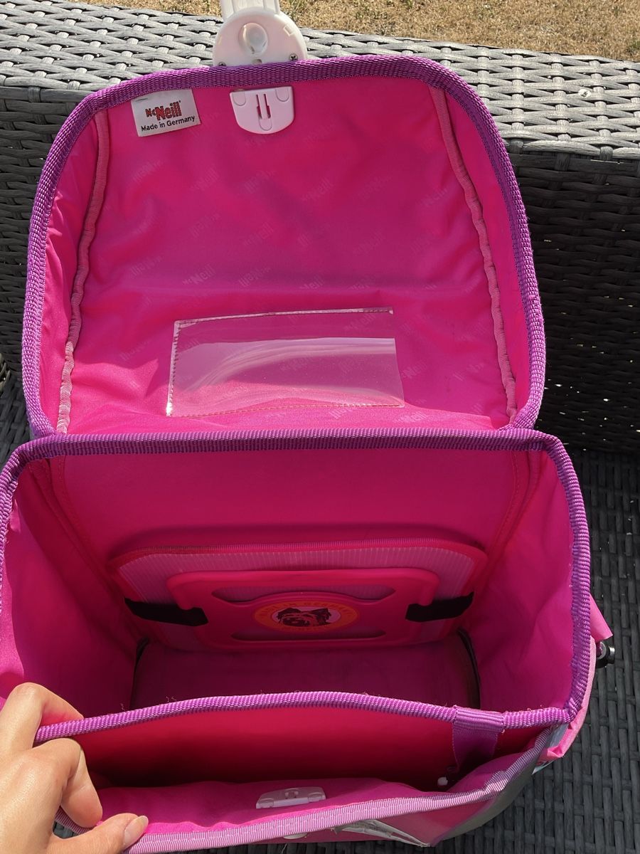 Mc Neill Sacs & sacs à dos: Cartable Mc Neil pour enfant – D'occasion à Cressier FR par M-I-M 1