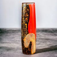 Vase haut en bois laqué motif abstrait